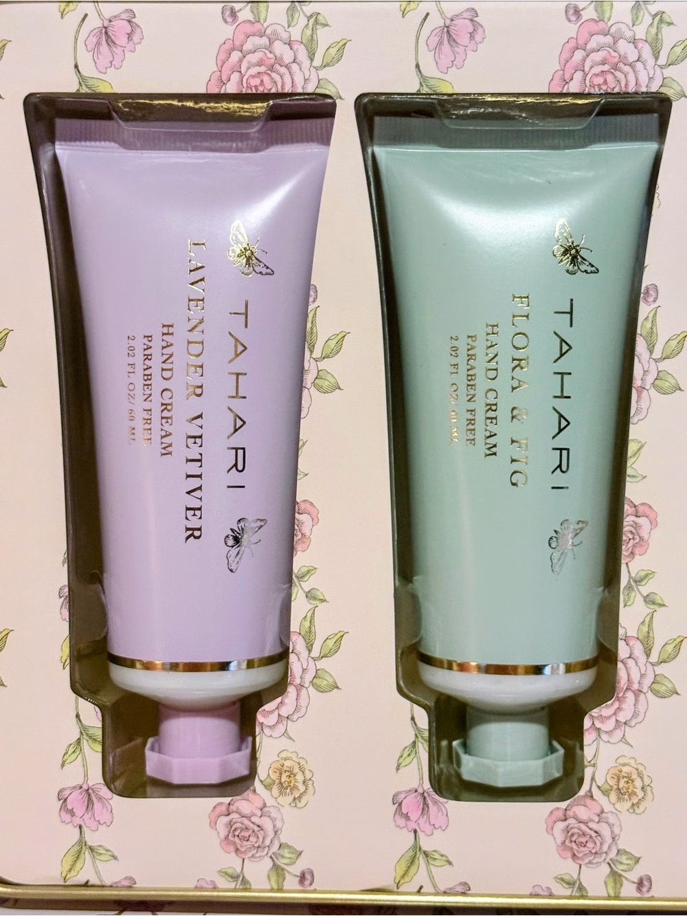 Tahari 4pc Hand Cream Set w/Tin - Picture 2 of 6